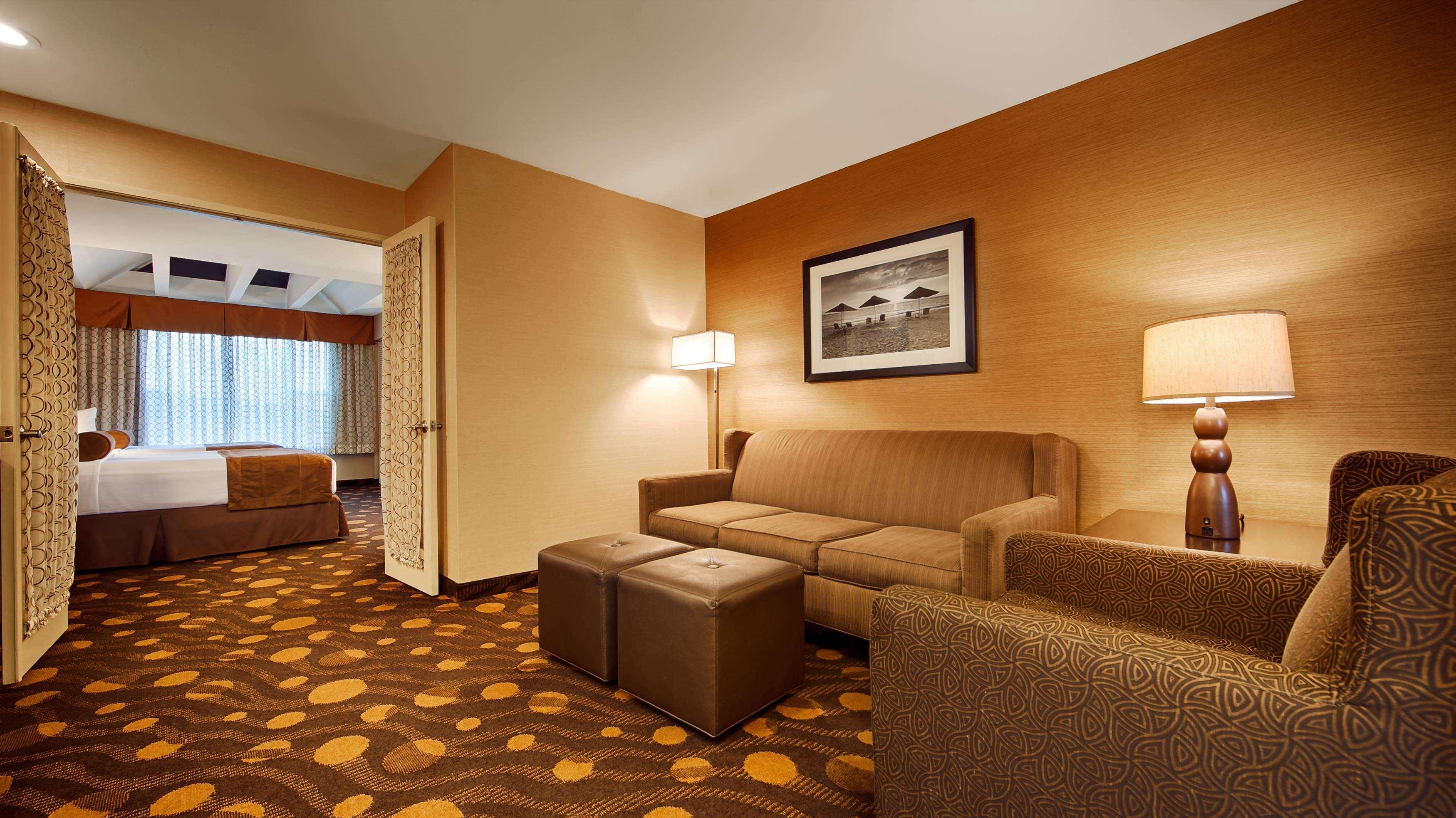Best Western Plus Suites Hotel Coronado Island Εξωτερικό φωτογραφία